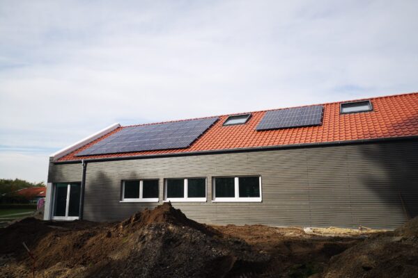 Solaranlage Hallendach